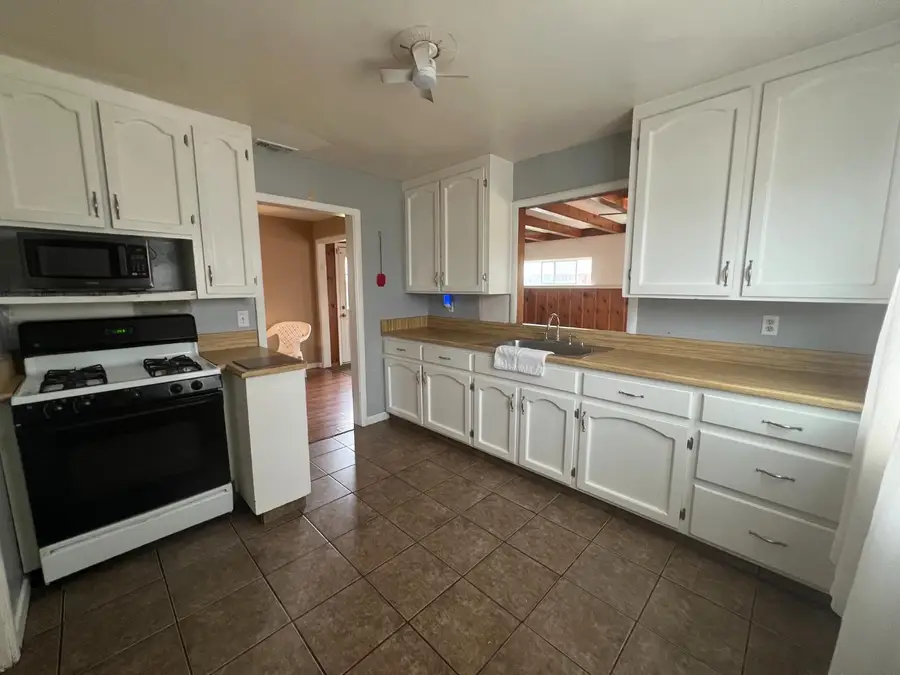 2228 Greely, Marysville, CA 95901 - #3