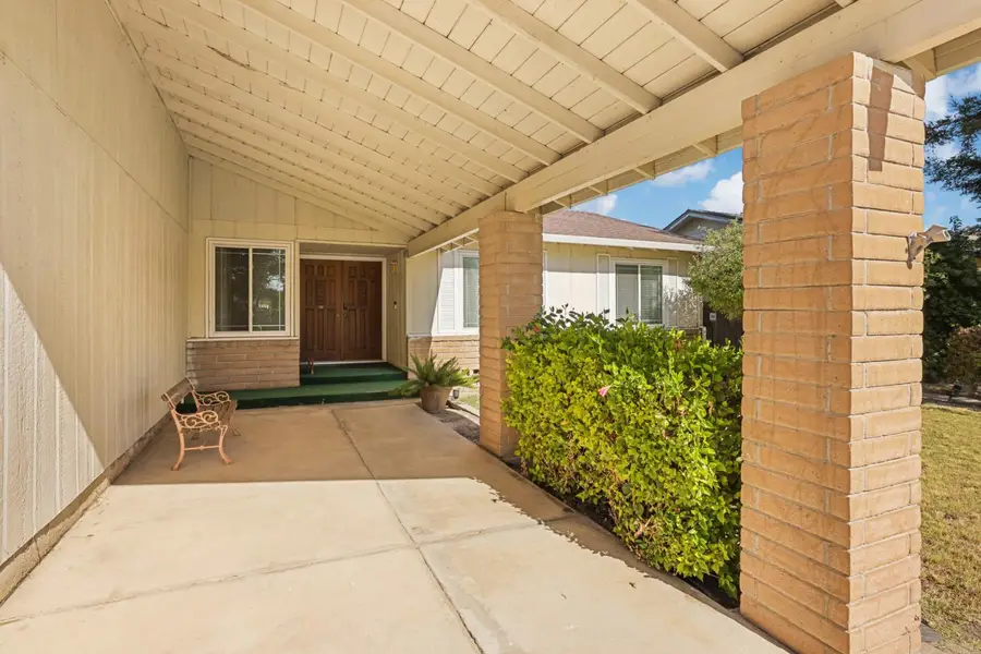 3914 Chatsworth Circle, Stockton, CA 95209 - #3