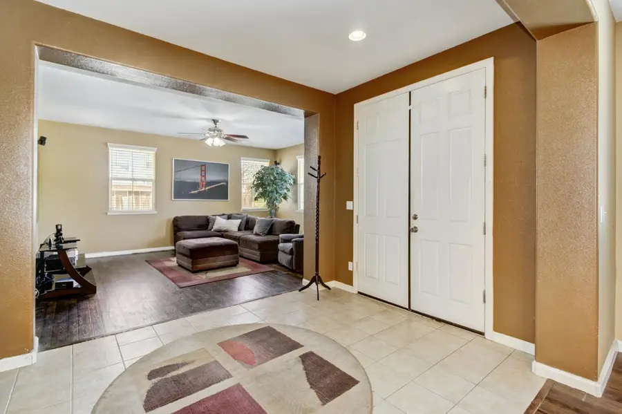 10354 Sagres Way, Elk Grove, CA 95757 - #2