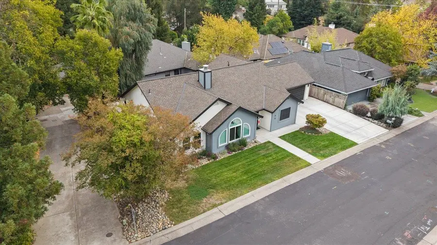 4322 Wendover Court, Fair Oaks, CA 95628 - #2