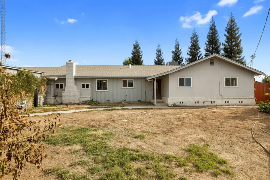 20588 Santa Fe Rd., Escalon, CA 95320 - #2