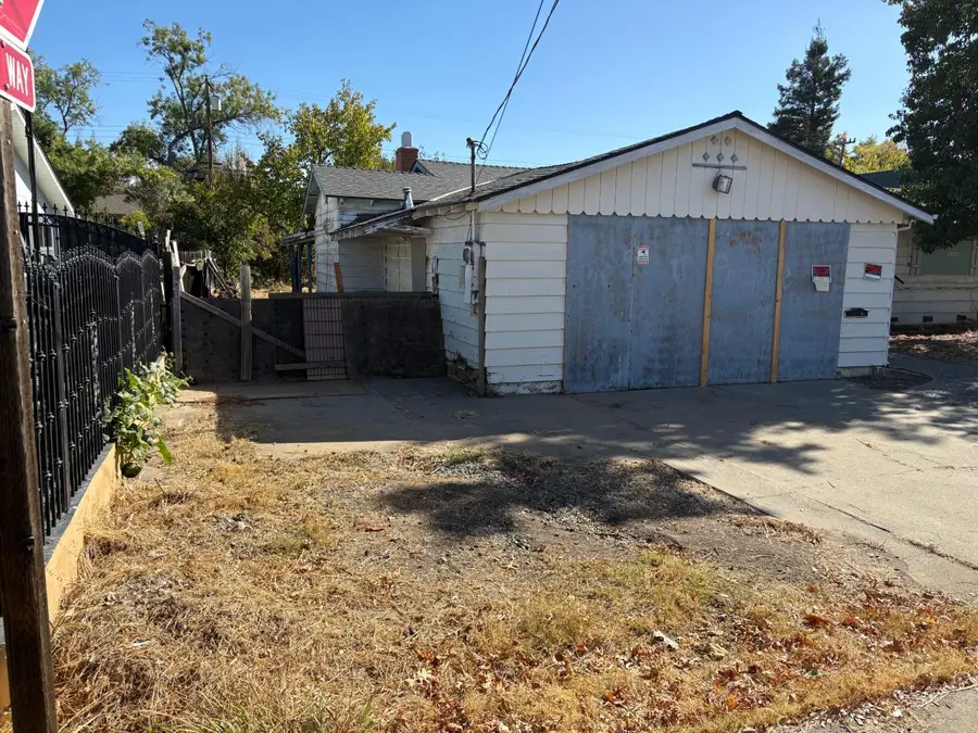5036 Hemlock Street, Sacramento, CA 95841 - #2