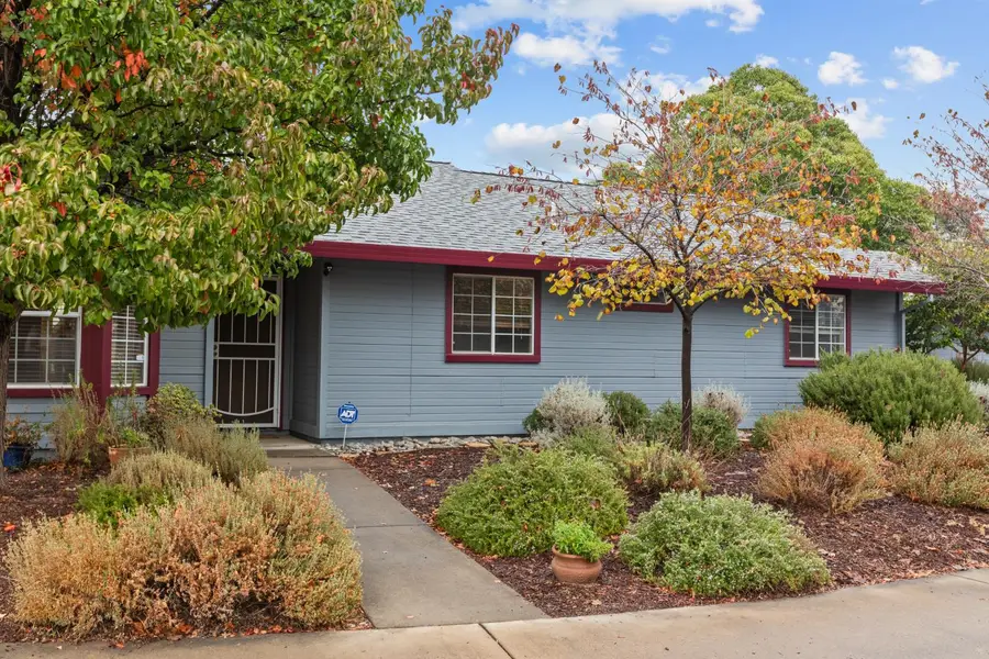 3954 Thornhill Drive, Sacramento, CA 95826 - #3