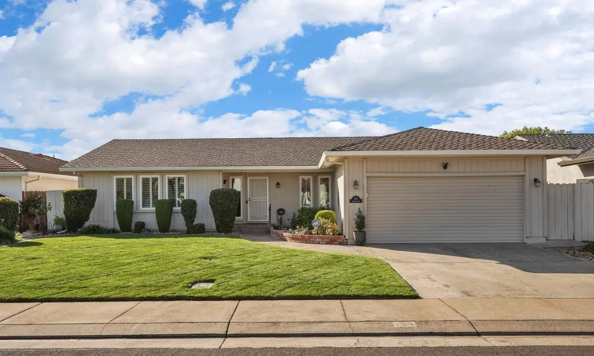 527 Hampton, Lodi, CA 95242 - #1