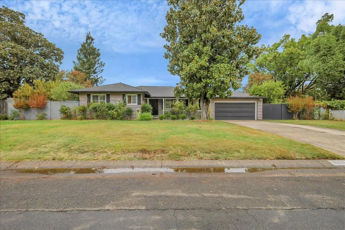 3211 Chenu Ave, Sacramento, CA 95821 - #1