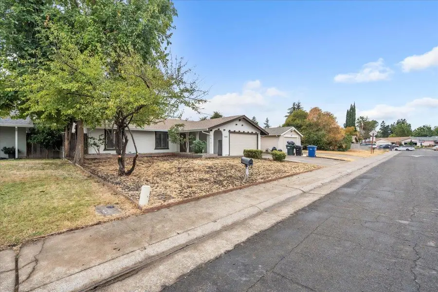 6332 Doncrest Lane, North Highlands, CA 95660 - #3