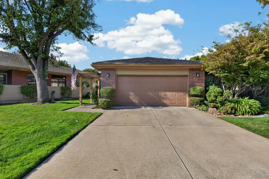 2451 Macarthur Parkway, Lodi, CA 95242 - #2