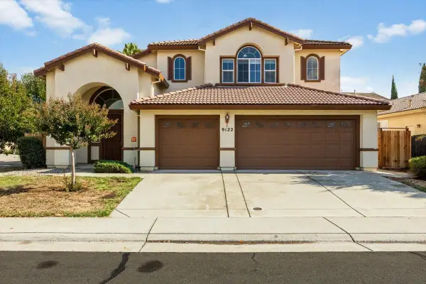 9122 Four Seasons Drive, Elk Grove, CA 95624