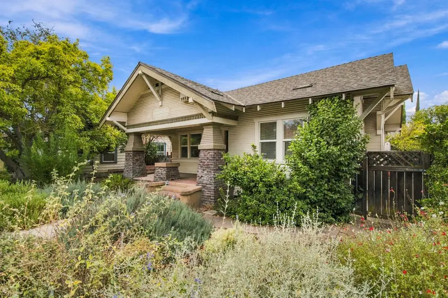 136 S 1st. Avenue, Oakdale, CA 95361 - #2