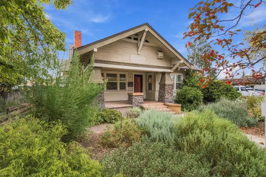 136 S 1st. Avenue, Oakdale, CA 95361 - #3