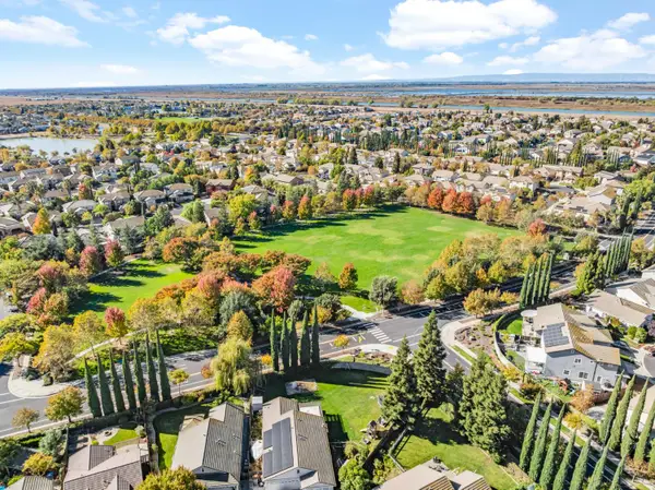 3131 Wake Isl Court, West Sacramento, CA 95691