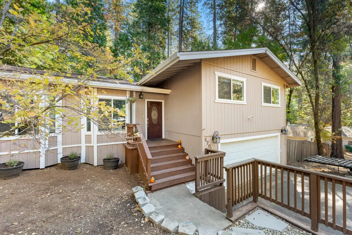 5701 Columbine Way, Pollock Pines, CA 95726 - #1