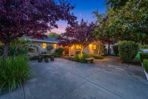2821 Walton Way, Sacramento, CA 95821