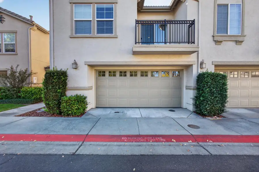3301 N Park Drive #712, Sacramento, CA 95835 - #2