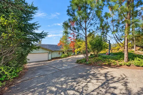 3550 Eagle View Drive, Cameron Park, CA 95682