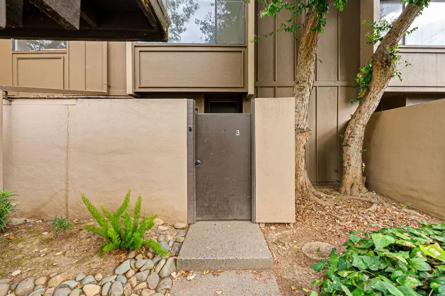 899 Woodside Lane #3, Sacramento, CA 95825 - #3