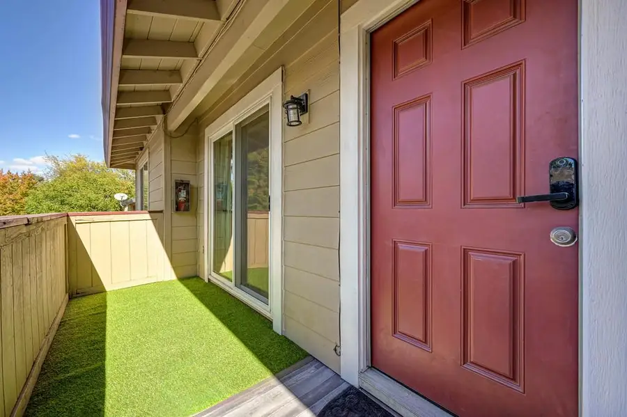5824 Peppermill Court #4, Sacramento, CA 95841 - #3