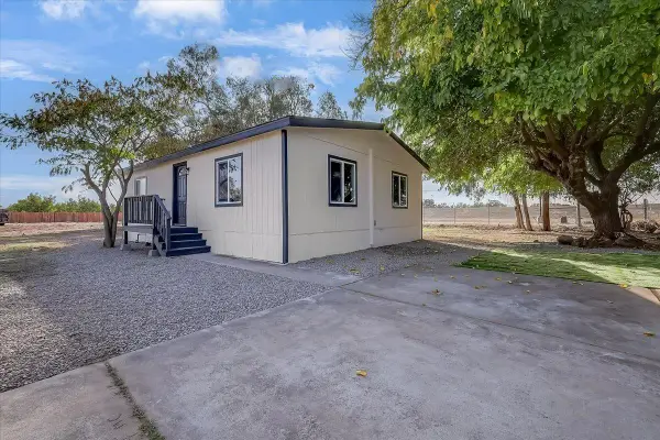916 Myrna Avenue, Linda, CA 95961