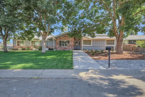 414 Manzanita Way, Yuba City, CA 95993