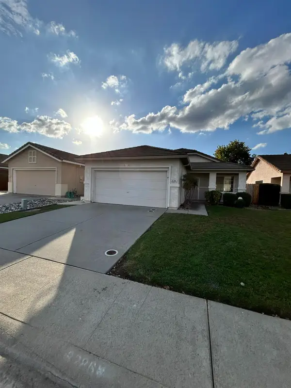 8286 Rendham Way, Sacramento, CA 95829
