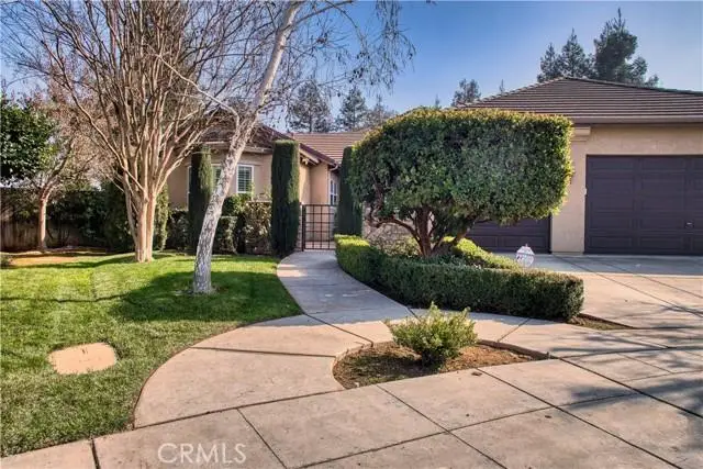 6009 W Goux, Fresno, CA 93722 - #2