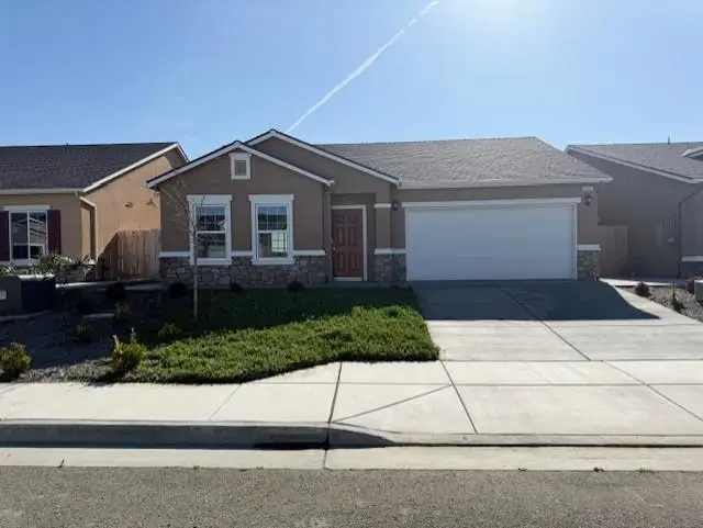 1204 E Orange Street, Avenal, CA 93204 - #1