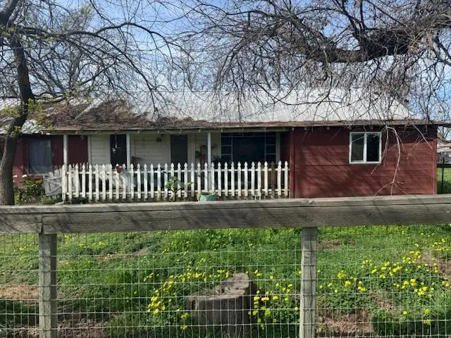560 S Recreation Avenue, Fresno, CA 93702 - #1