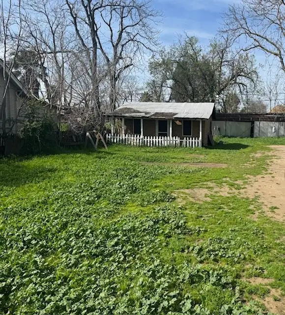 560 S Recreation Avenue, Fresno, CA 93702 - #2