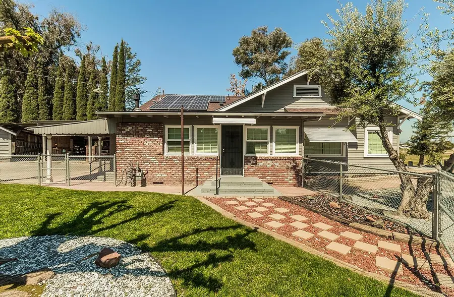 5221 S Reed Avenue, Reedley, CA 93654 - #2