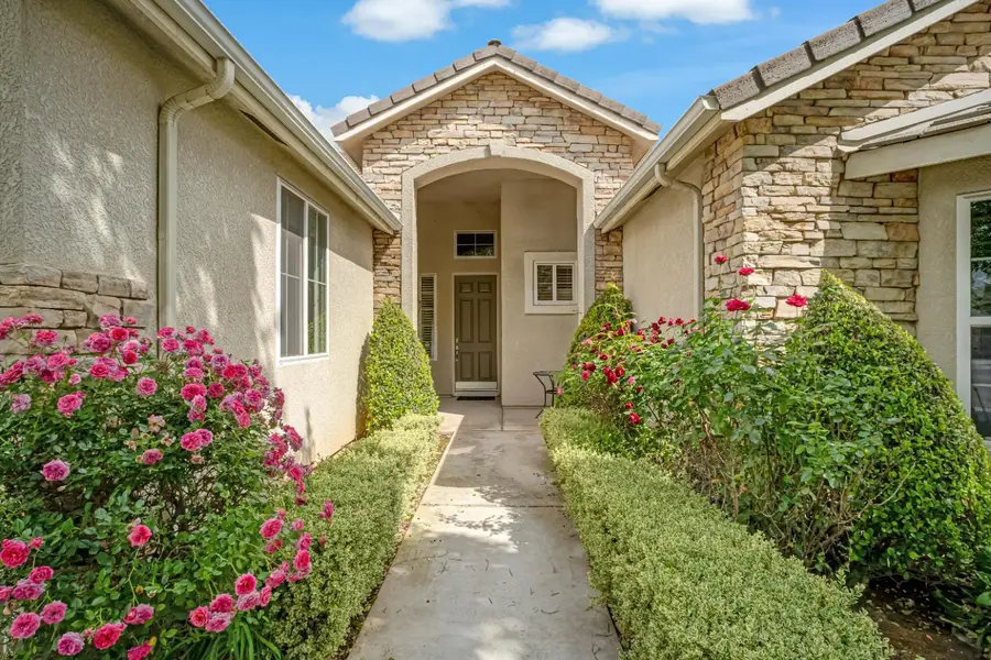 6126 W Los Altos Avenue, Fresno, CA 93722 - #3