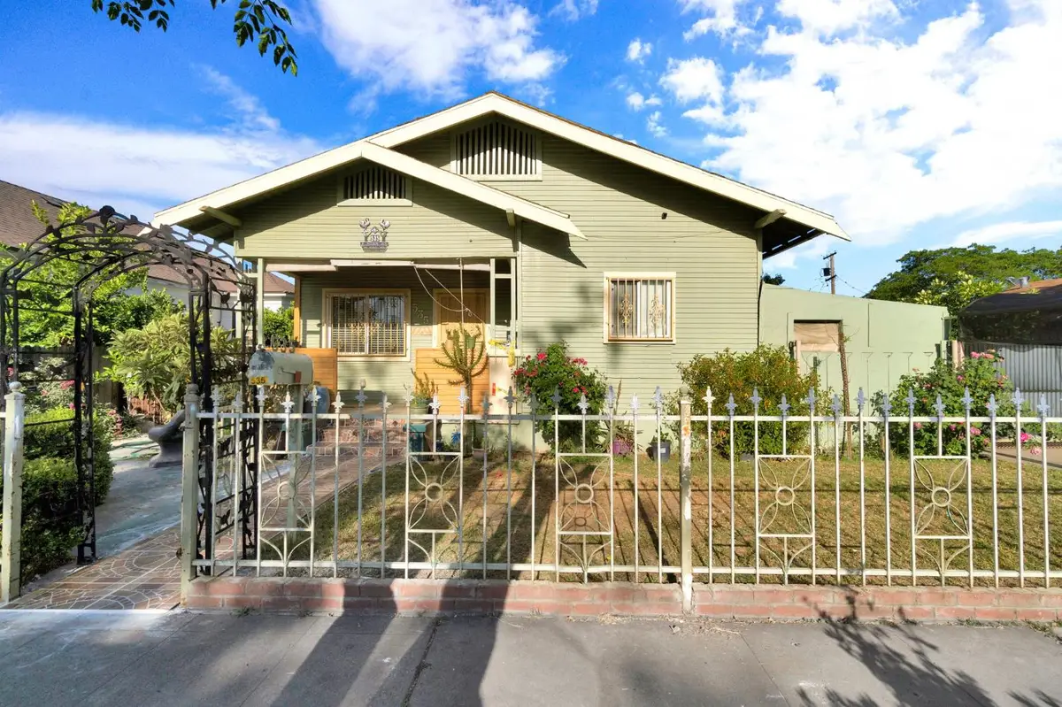 535 N Wilson Avenue, Fresno, CA 93728 - #1