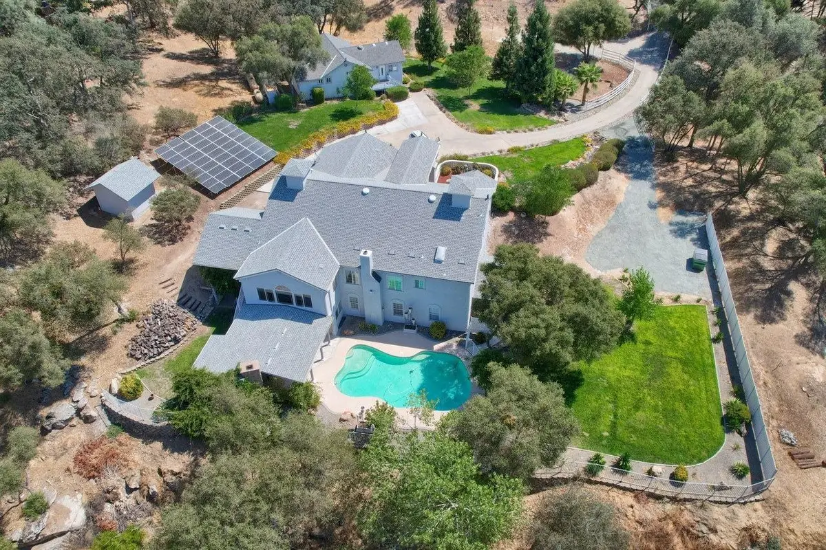 45858 Old Corral Rd, Coarsegold, CA 93614 - #1
