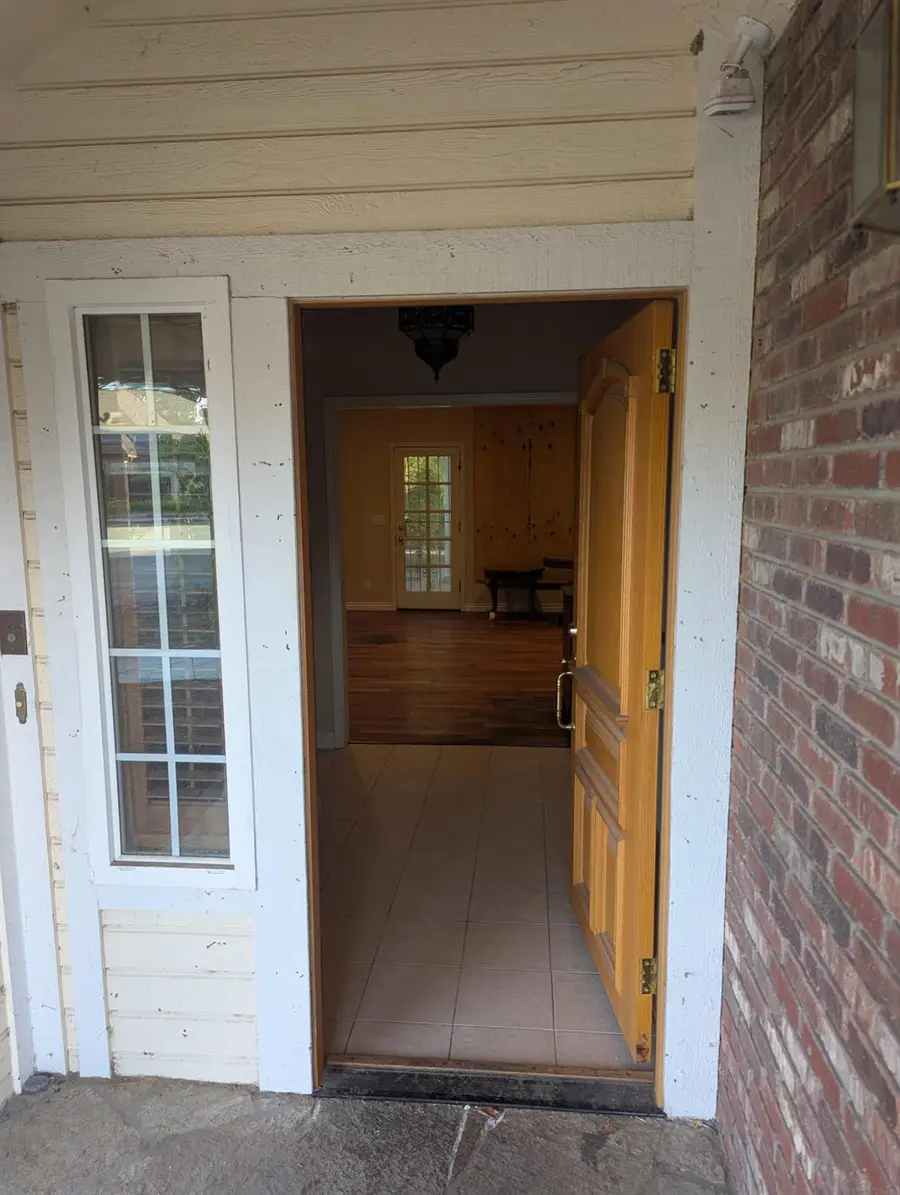 1729 W Spruce Avenue, Fresno, CA 93711 - #2
