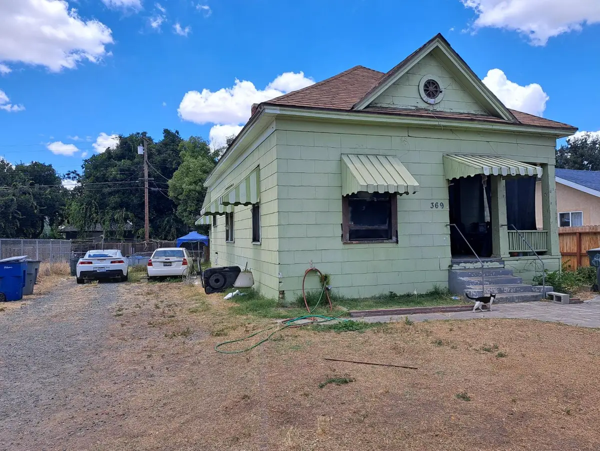 369 N Poplar Avenue, Fresno, CA 93701 - #1
