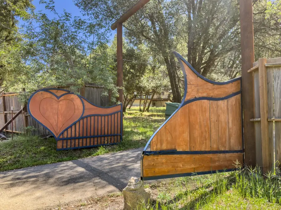 51571 Coyote Ridge Road, Oakhurst, CA 93644 - #3