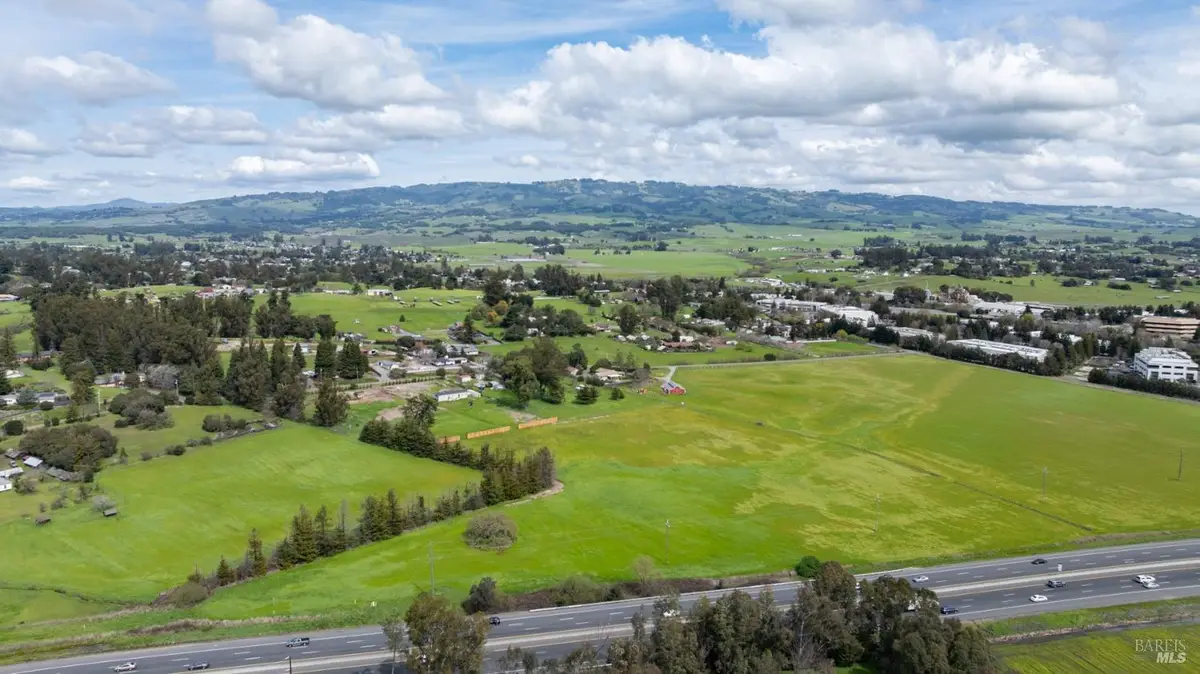 100 Orchard Lane, Petaluma, CA 94952 - Image #1