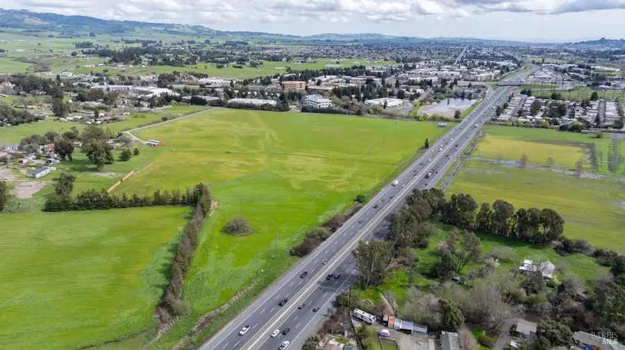 100 Orchard Lane, Petaluma, CA 94952 - Image #2