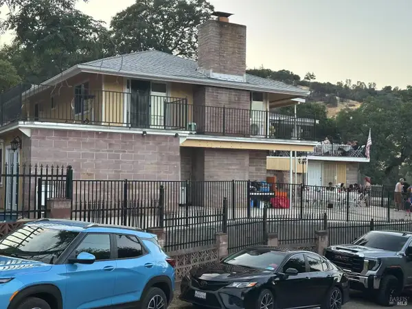 12330 Lakeview Drive, Clearlake Oaks, CA 95423