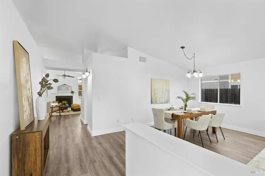 695 Fountain Way, Dixon, CA 95620 - Image #2