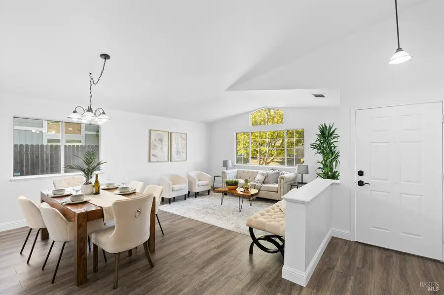 695 Fountain Way, Dixon, CA 95620 - Image #3