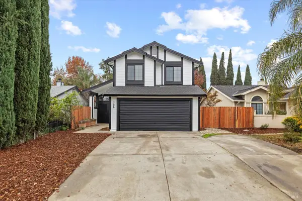 706 Peregrine Way, Vacaville, CA 95687