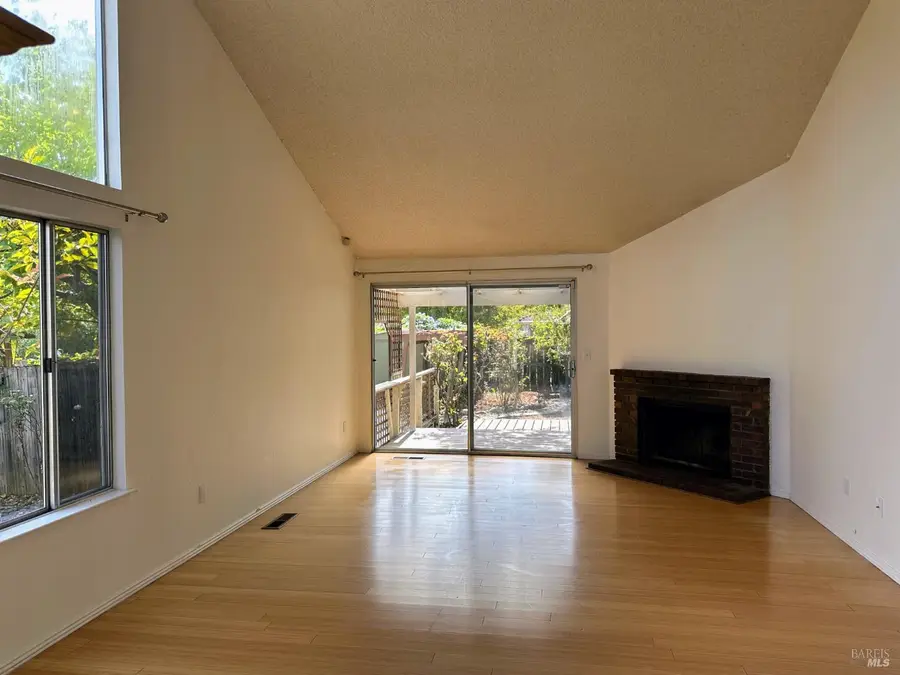 5001 Lakeview Circle, Fairfield, CA 94534 - Image #2