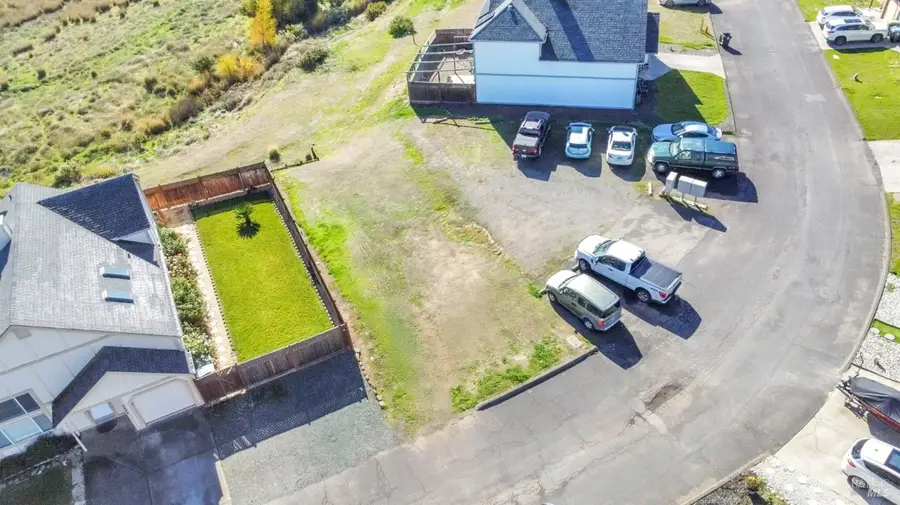 5454 Oxford Drive, Lakeport, CA 95453 - Image #2