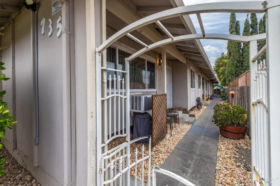 735 Ohio Street, Fairfield, CA 94533 - Image #2