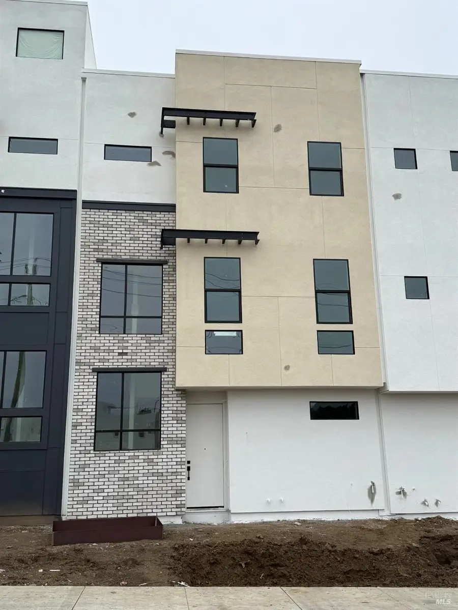 707 Catherine Street, Vacaville, CA 95688 - Image #2