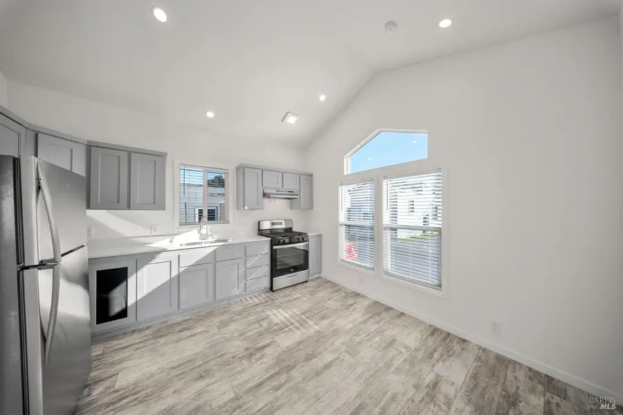 742 Francisco W Boulevard #B22, San Rafael, CA 94901 - Image #3