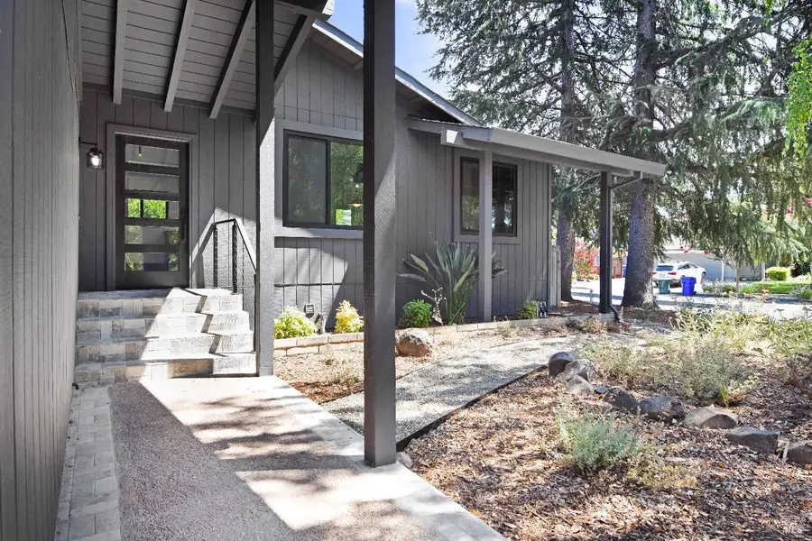 690 Hudson Court, Sonoma, CA 95476 - Image #2