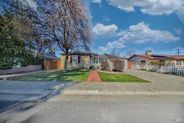 650 W C Street, Dixon, CA 95620