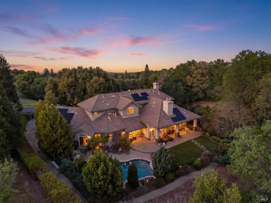 2054 Pinecrest Court, Vacaville, CA 95688 - #3