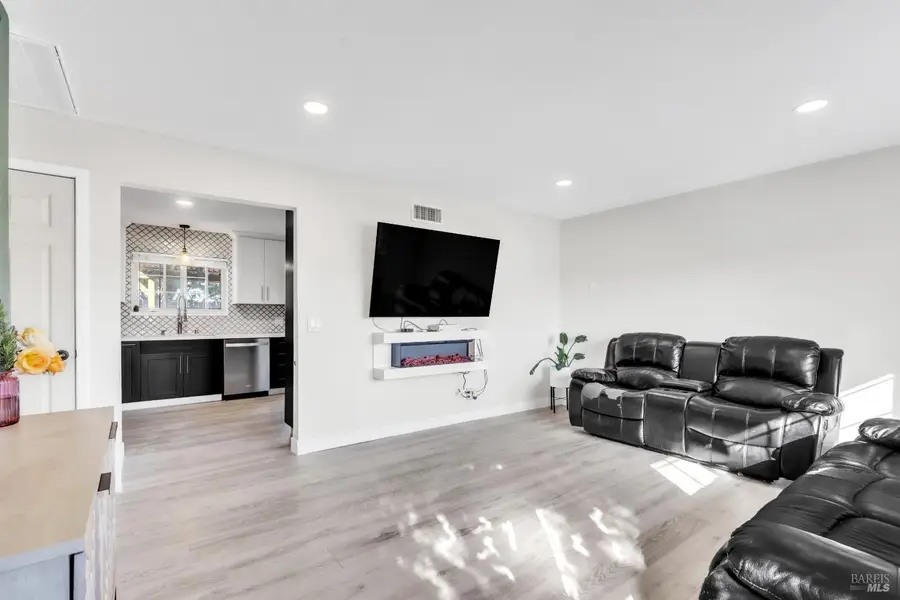 412 Pepper Court, Vacaville, CA 95687 - #3